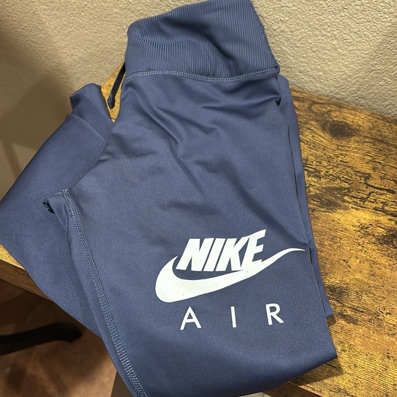 Nike Air Women’s Dri Fit Tight Fit Air GX 7/8 Running Leggings - Picture 5 of 7